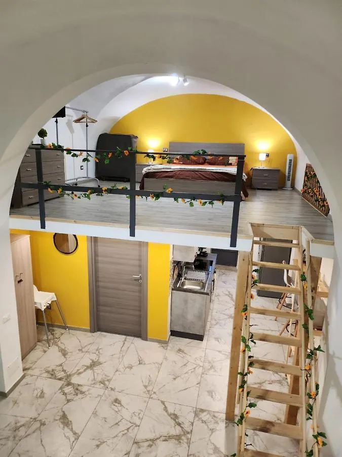 Apartment Ferienwohnung Chimera House Catania Italien