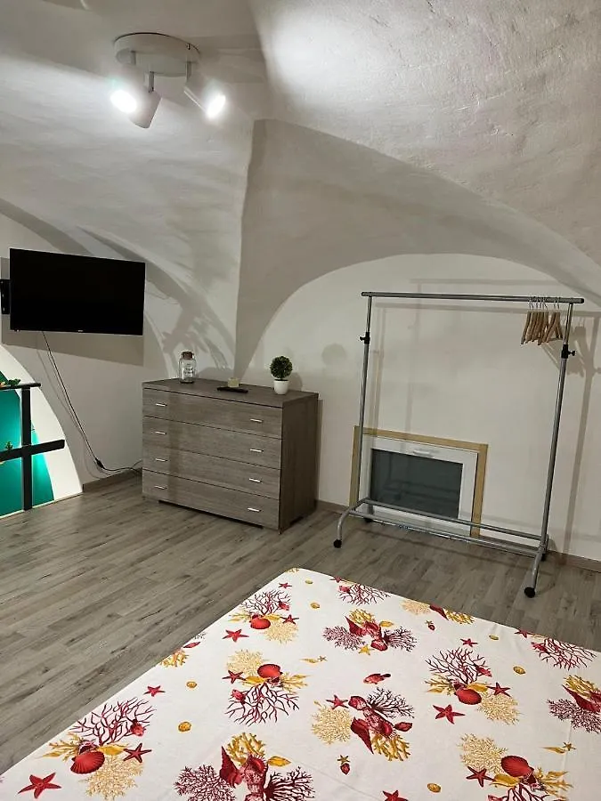 Chimera House Apartment Catania 0*,